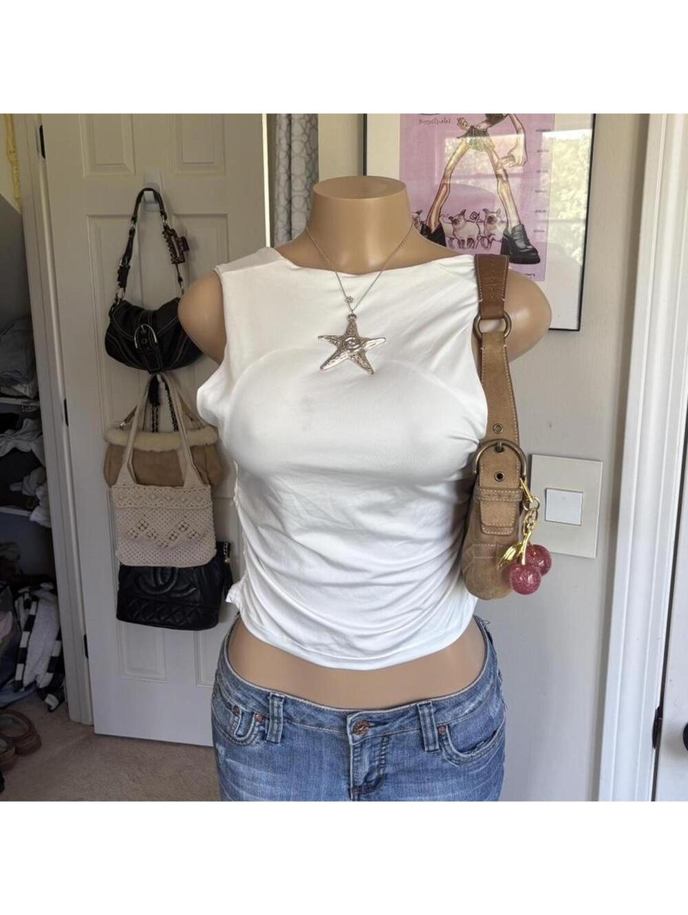 white sleeveless a line fitted‎ top minimal basic clean
